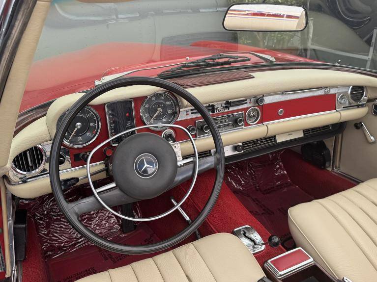 Mercedes-benz-280sl-1969-20