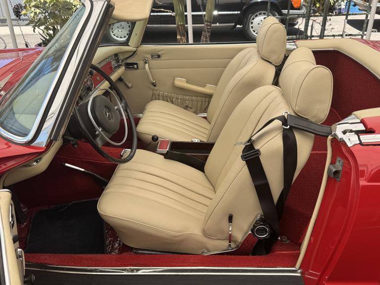 Mercedes-benz-280sl-1969-9