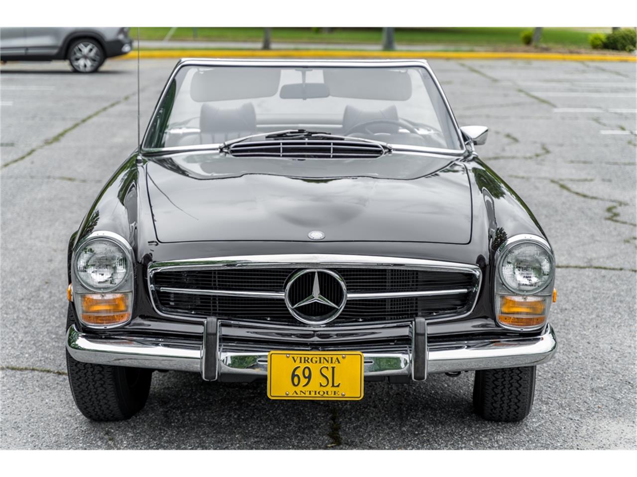 Mercedes-benz-280sl-1969-Black-Black-3
