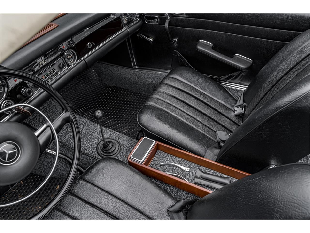 Mercedes-benz-280sl-1969-Black-Black-35