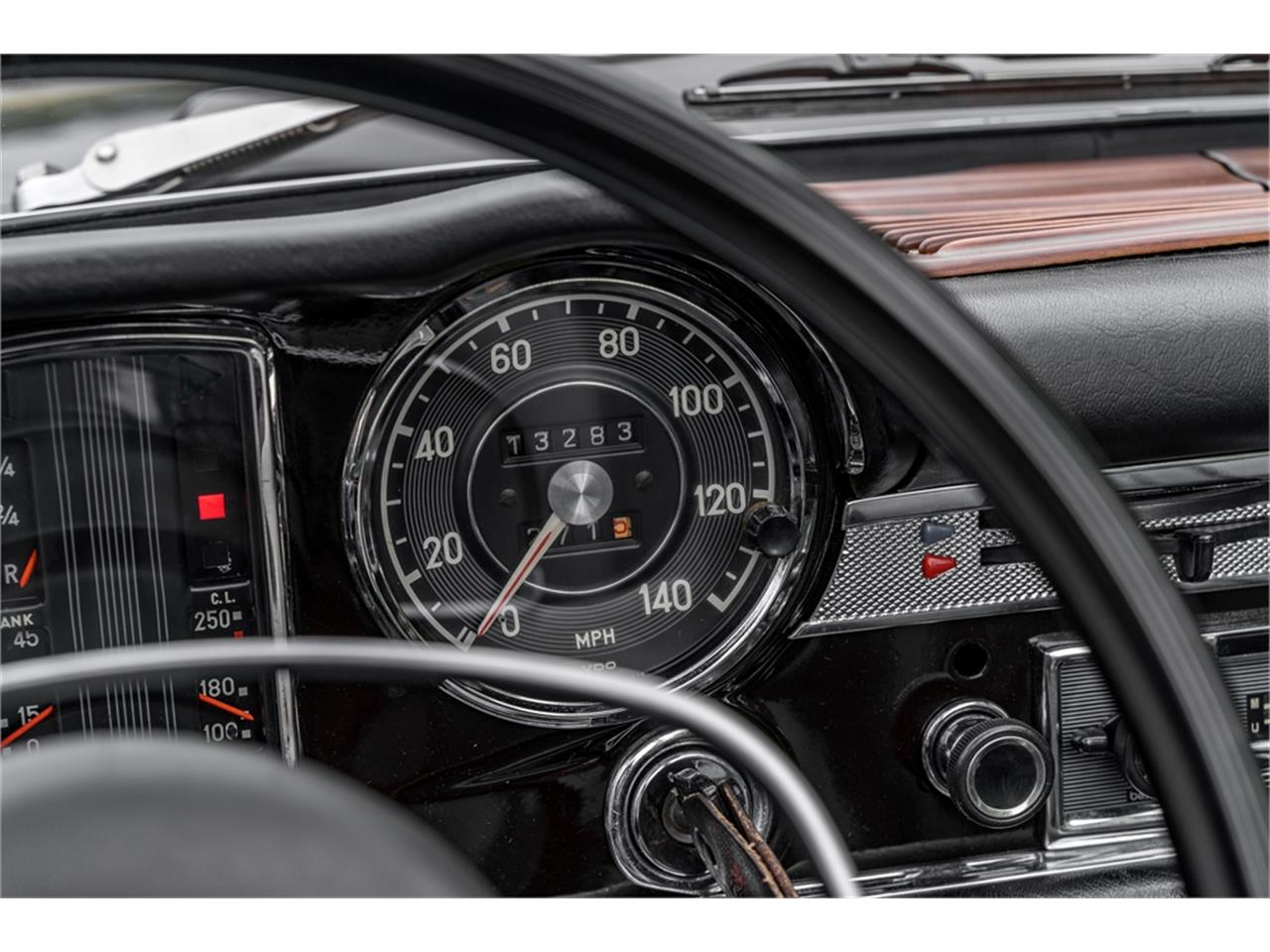 Mercedes-benz-280sl-1969-Black-Black-43