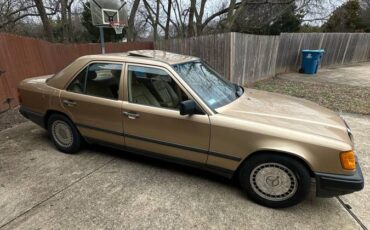 Mercedes-benz-300-300e-1987-1