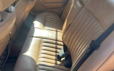 Mercedes-benz-300-300e-1987-12