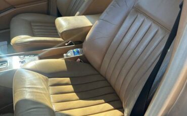 Mercedes-benz-300-300e-1987-13