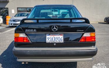 Mercedes-benz-300-300e-1990-black-10