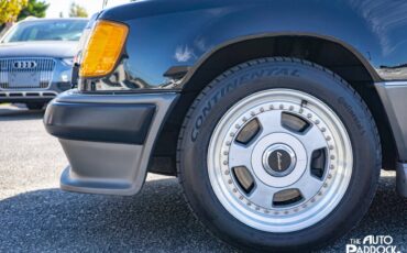 Mercedes-benz-300-300e-1990-black-15