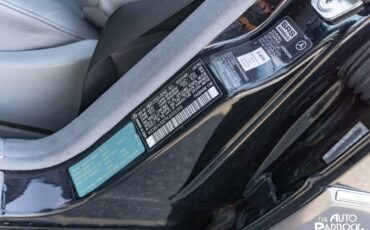 Mercedes-benz-300-300e-1990-black-20
