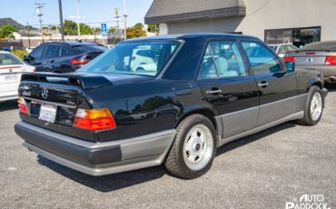 Mercedes-benz-300-300e-1990-black-9