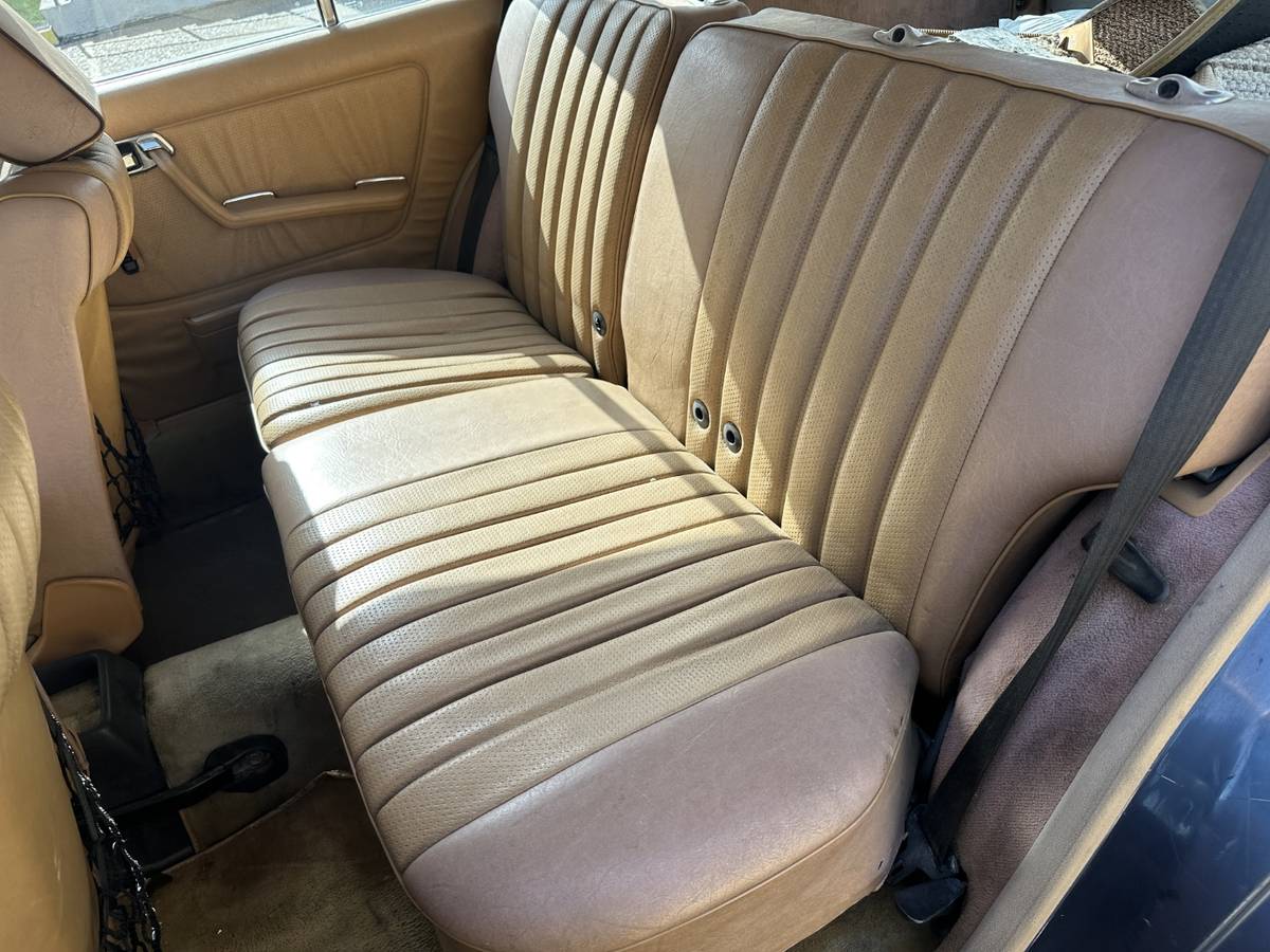 Mercedes-benz-300-300tdt-1984-grey-11