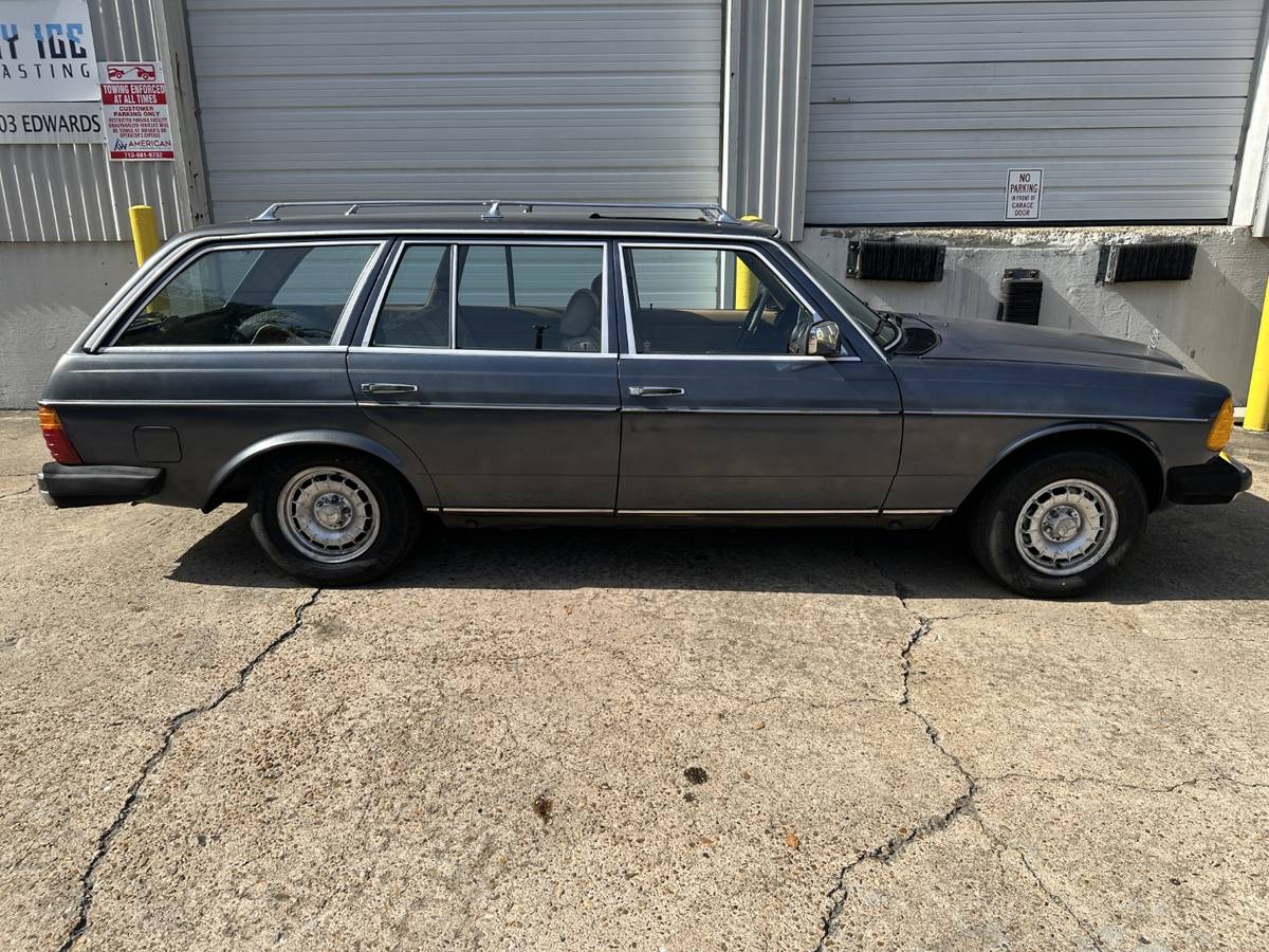Mercedes-benz-300-300tdt-1984-grey-3