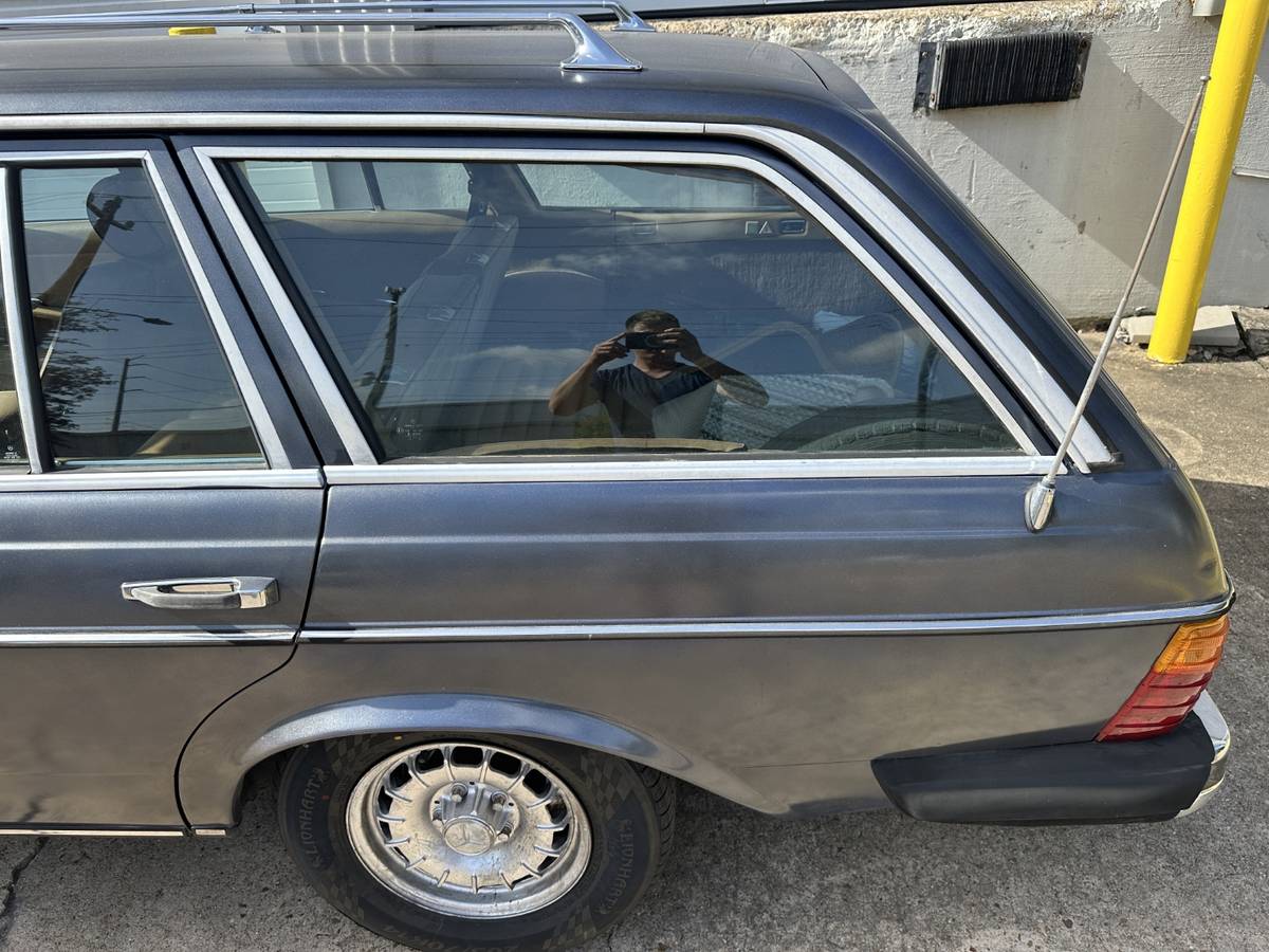 Mercedes-benz-300-300tdt-1984-grey-8