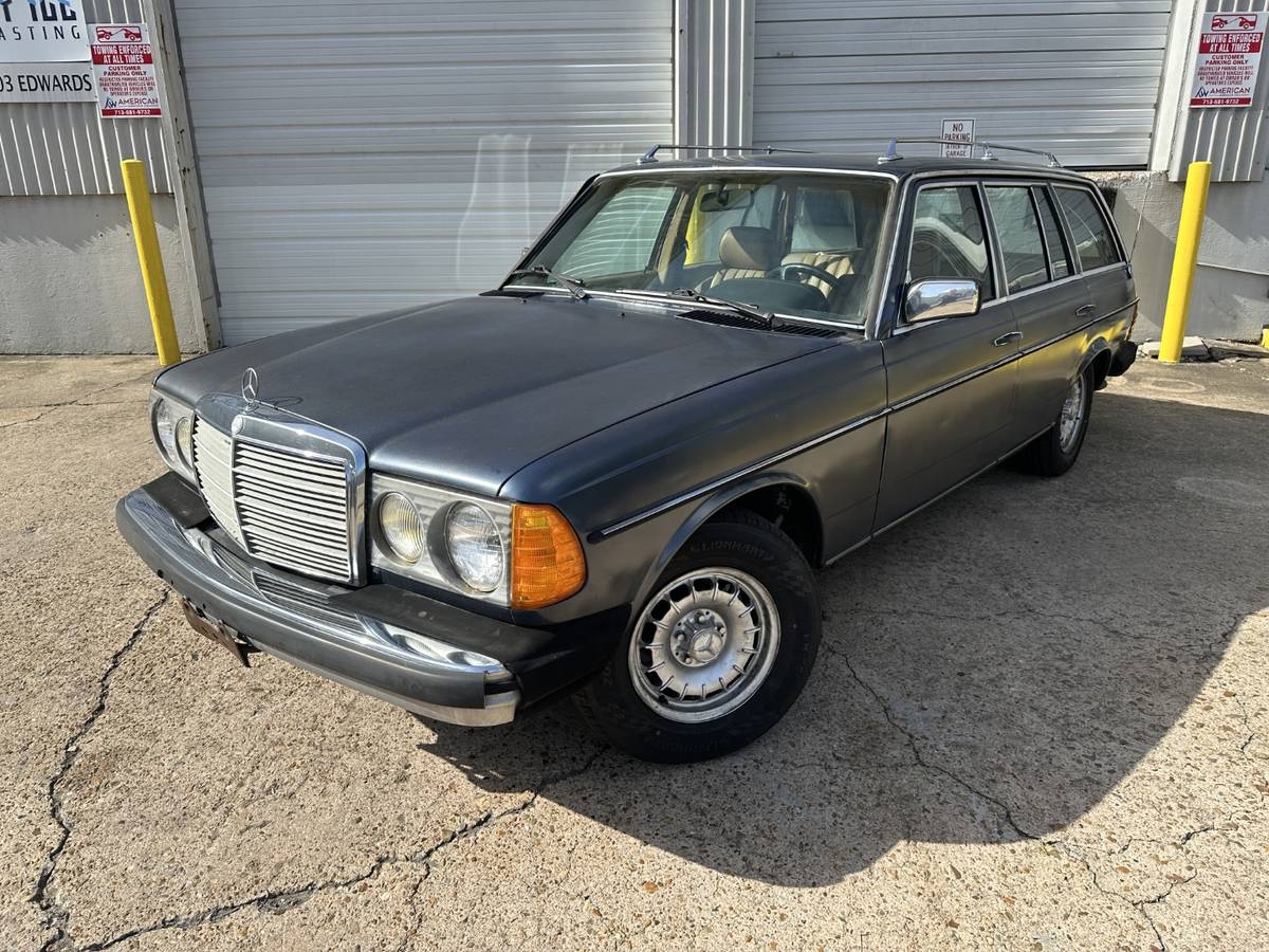 Mercedes-benz-300-300tdt-1984-grey