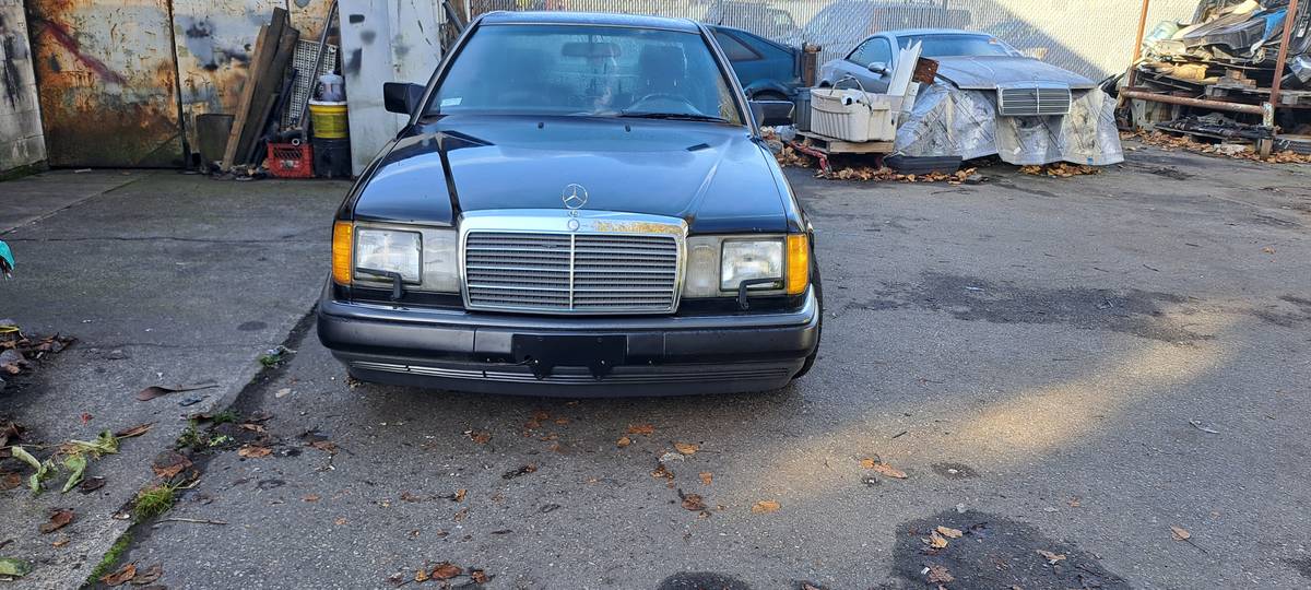 Mercedes-benz-300-ce-1992-black-1
