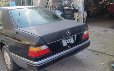 Mercedes-benz-300-ce-1992-black-3
