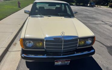 Mercedes-benz-300-dt-diesel-1982-13