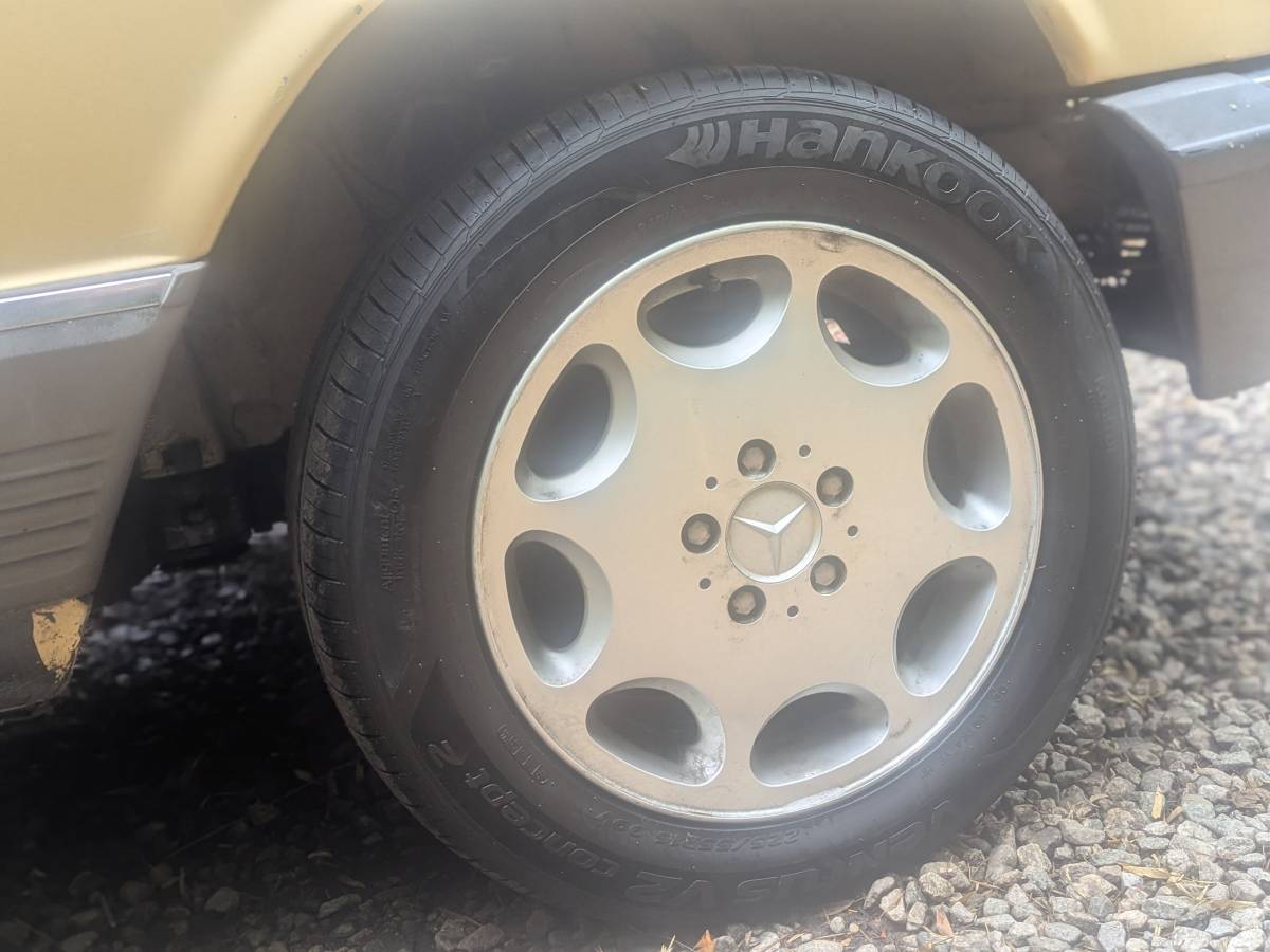 Mercedes-benz-300-sd-diesel-1981-yellow-15
