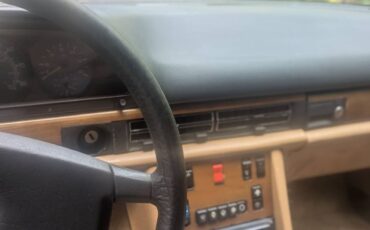 Mercedes-benz-300-sd-diesel-1981-yellow-3