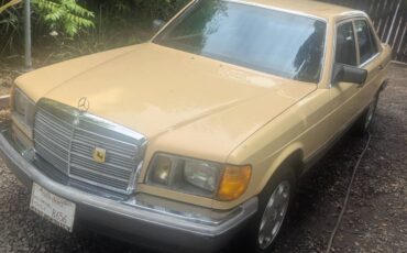 Mercedes-benz-300-sd-diesel-1981-yellow