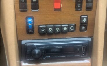 Mercedes-benz-300-sd-diesel-1981-yellow-5
