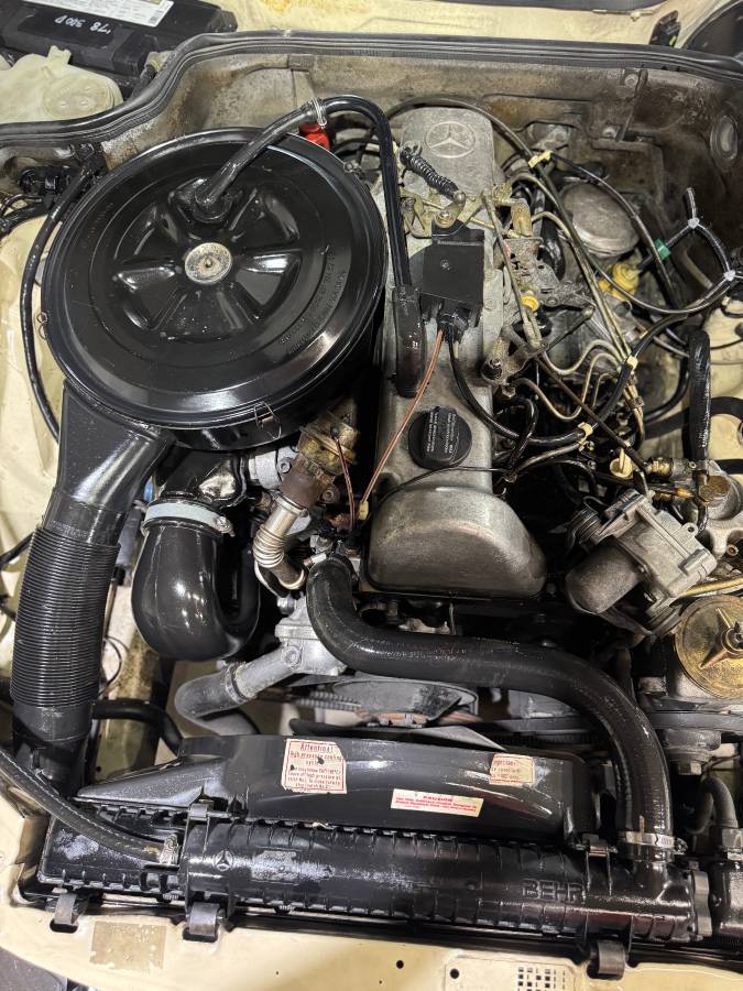 Mercedes-benz-300-sd-diesel-1982-20
