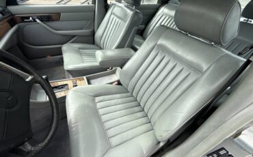 Mercedes-benz-300-se-1988-silver-15