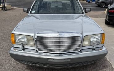 Mercedes-benz-300-se-1988-silver-2