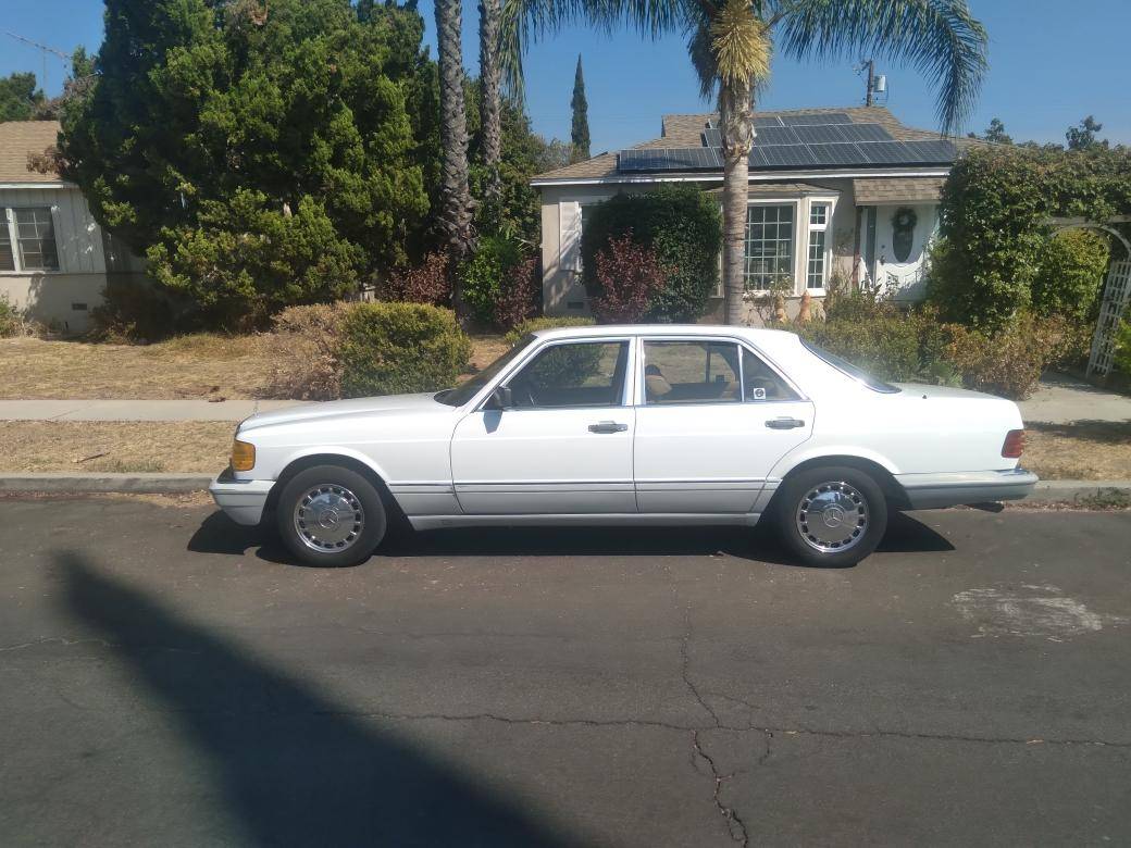 Mercedes-benz-300-se-1991-1