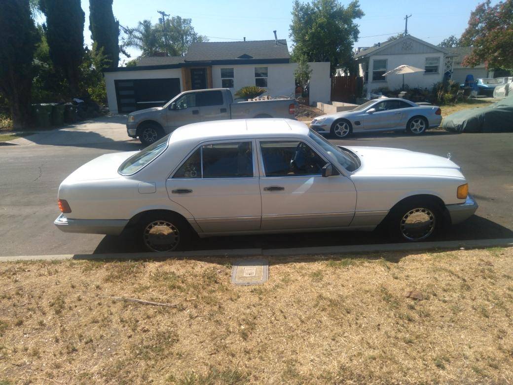 Mercedes-benz-300-se-1991-2