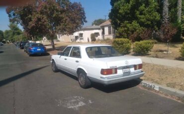 Mercedes-benz-300-se-1991-3