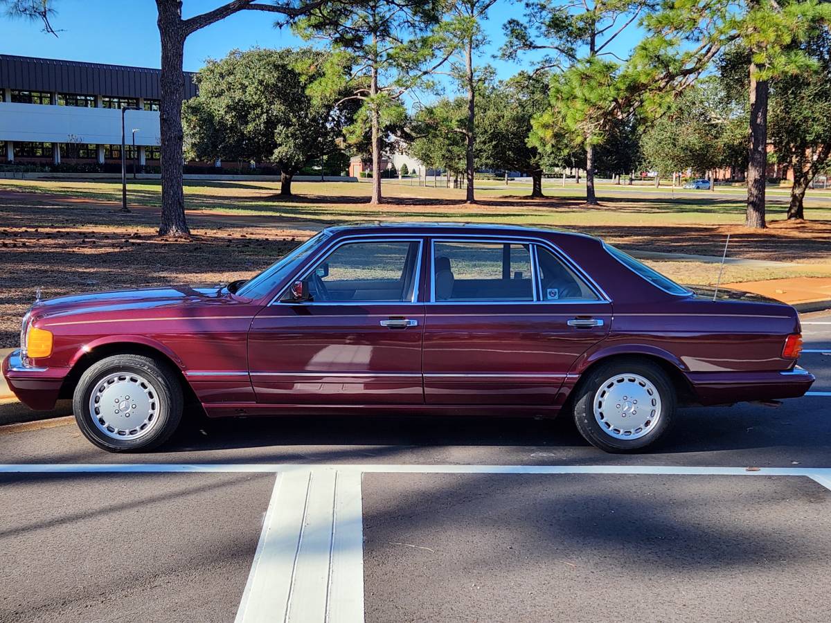 Mercedes-benz-300-sel-1990-red-1