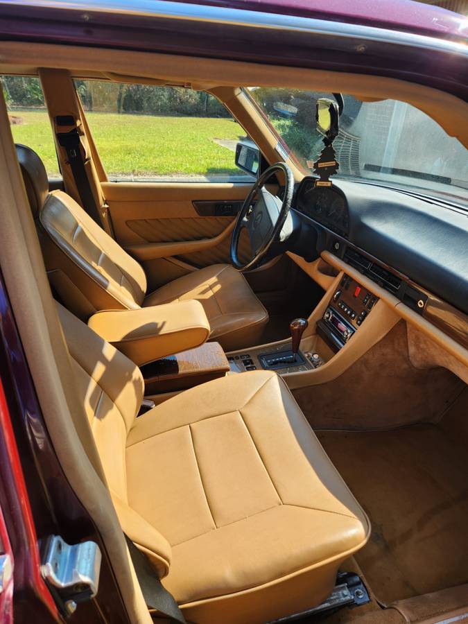 Mercedes-benz-300-sel-1990-red-3