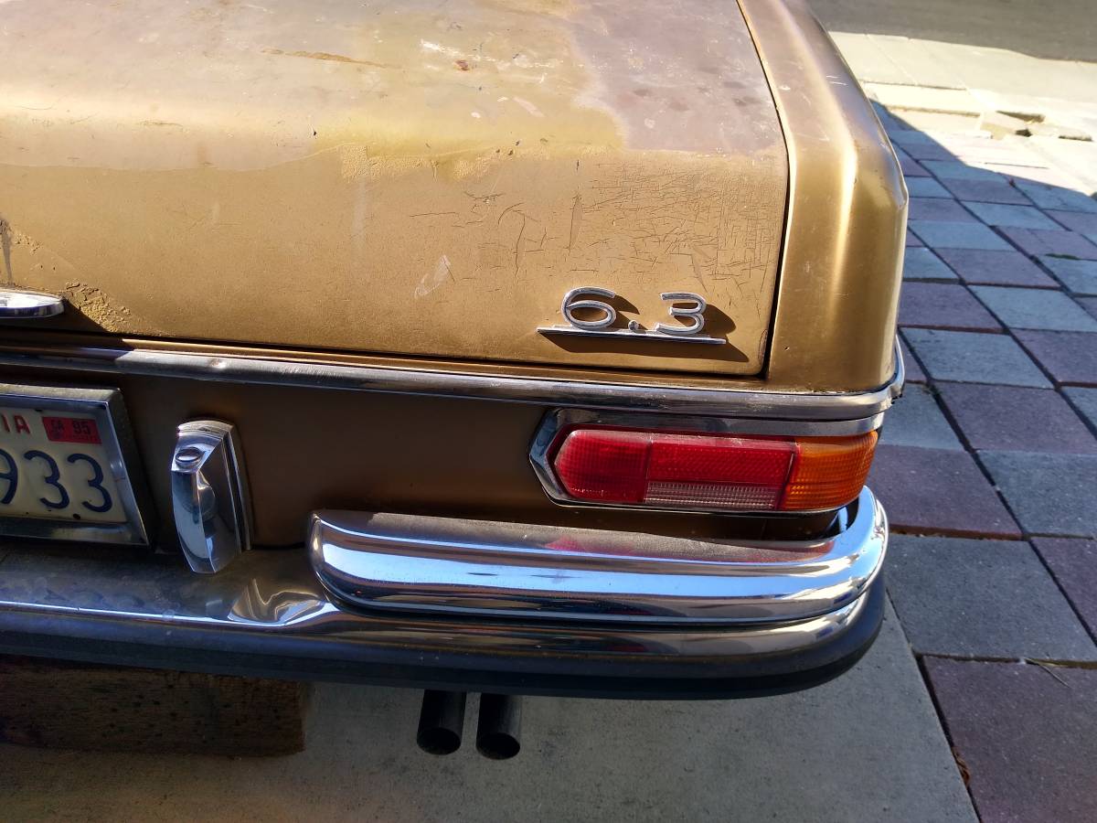 Mercedes-benz-300-sel-6.3-1969-brown-14
