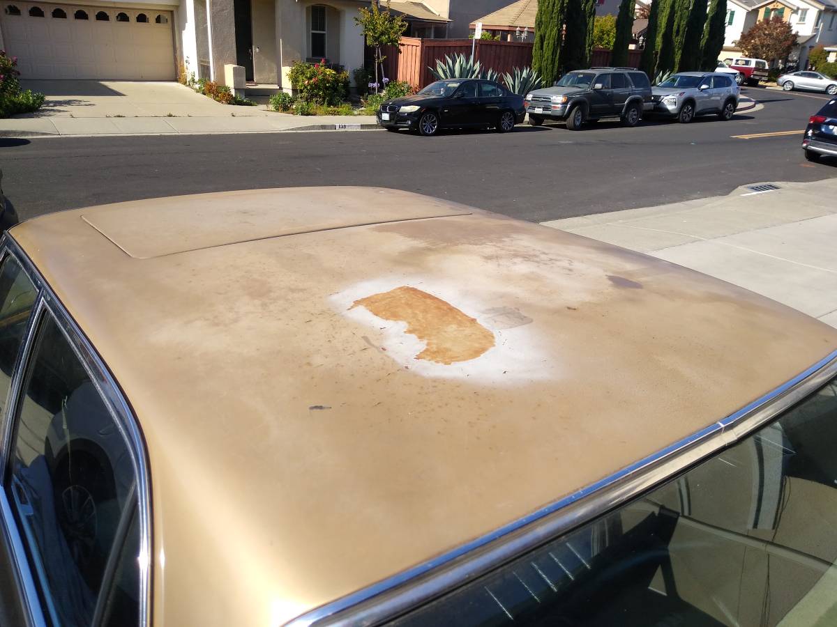 Mercedes-benz-300-sel-6.3-1969-brown-16
