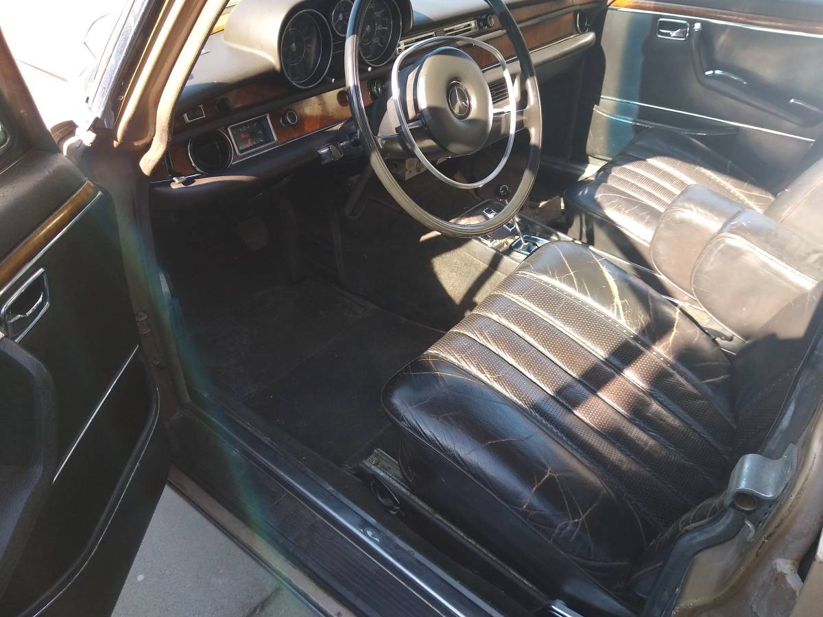 Mercedes-benz-300-sel-6.3-1969-brown-8