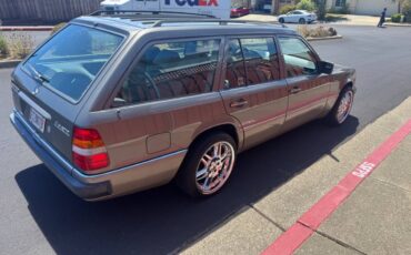 Mercedes-benz-300-te-1990-1