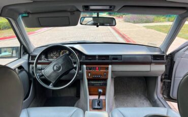 Mercedes-benz-300-te-1990-6