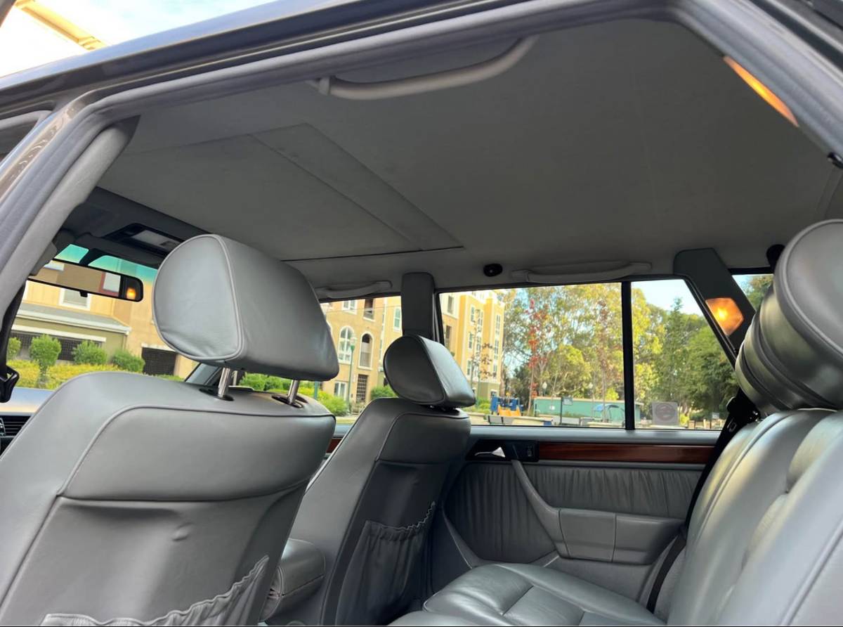 Mercedes-benz-300-te-1990-9