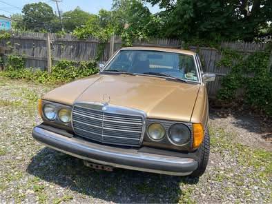 Mercedes-benz-300cd-1983-12