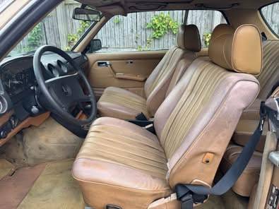 Mercedes-benz-300cd-1983-7