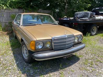Mercedes-benz-300cd-1983-8