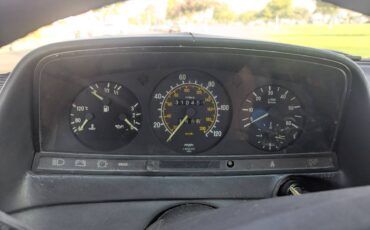 Mercedes-benz-300cd-diesel-1983-blue-1