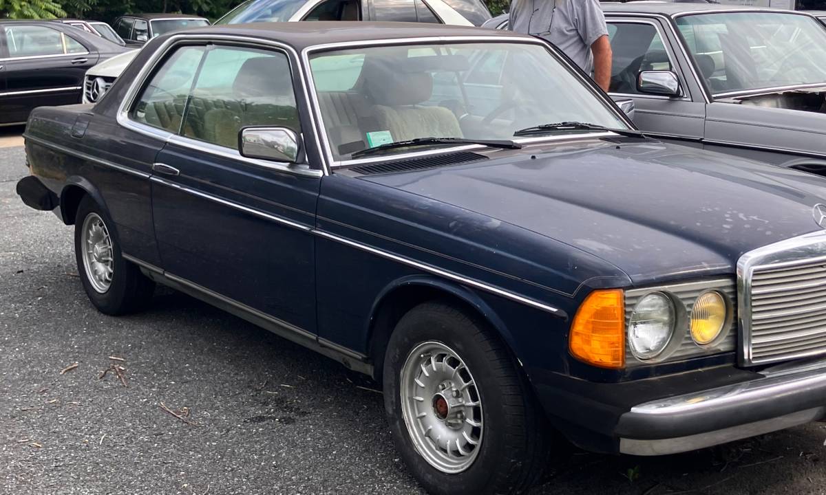 Mercedes-benz-300cd-turbo-diesel-coupe-1985-blue