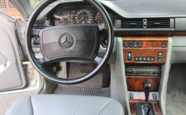 Mercedes-benz-300ce-24-1991-silver