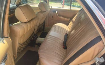 Mercedes-benz-300d-diesel-1983-black-8