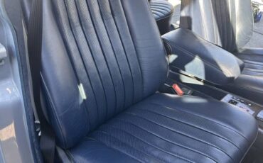Mercedes-benz-300d-diesel-1983-blue-10