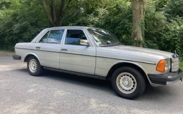 Mercedes-benz-300d-diesel-1984-2