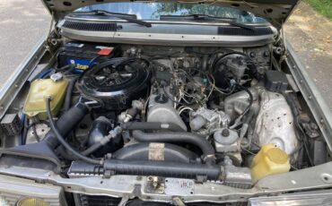 Mercedes-benz-300d-diesel-1984-9