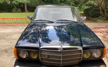 Mercedes-benz-300d-diesel-1984-blue-18