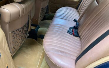 Mercedes-benz-300d-diesel-1984-blue-6