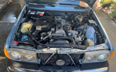 Mercedes-benz-300d-diesel-1984-blue-8